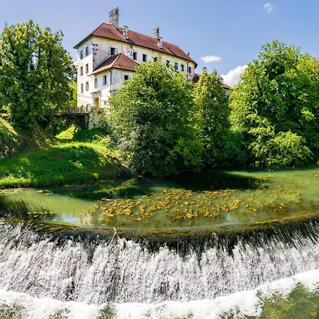 Apartamento Kolpa Holidays *