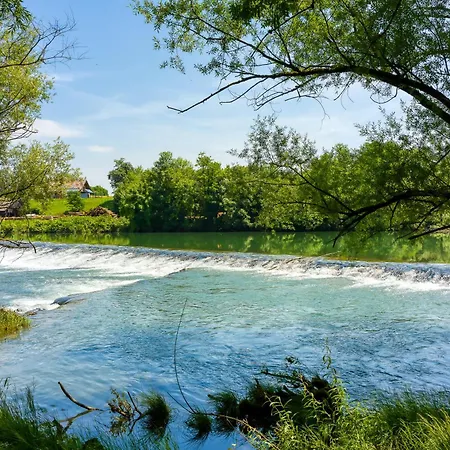 Kolpa Holidays 샬레 Gradac